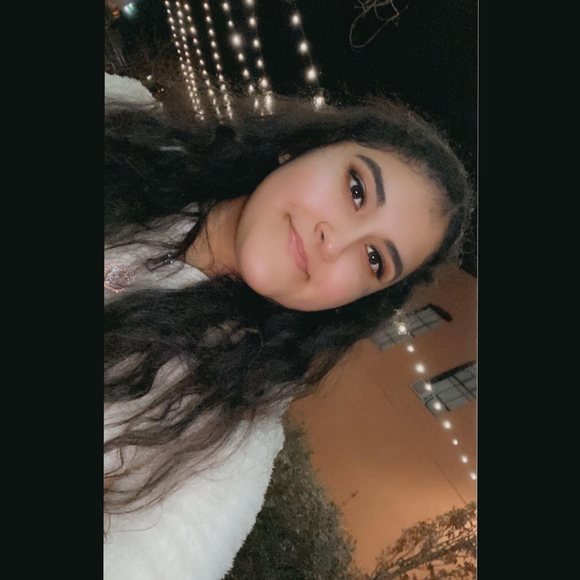 Meet your Posher, Vanessa - Picture 1 of 1